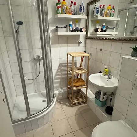 Monteur- & Messezimmer In Privat bolig Ratingen